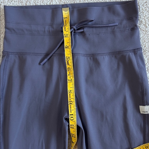 Vuori Daily Leggings-EUC!! - Picture 9 of 9